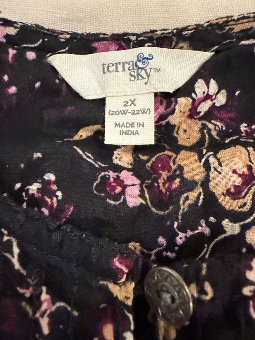Terra & Sky Black Floral Smocked Long Sleeve Boho Peasant Tunic Blouse Plus Size - Picture 3 of 6